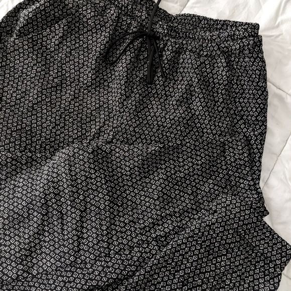 Pants - Picture 4 of 4